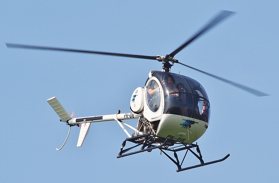 Schweizer Aircraft (RSG, formerly Sikorsky) Schweizer 300 / Sikorsky S-300